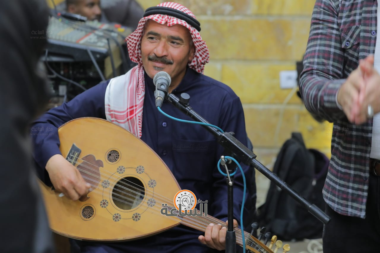 Madar Al-Saa Images 0.4564855735471973