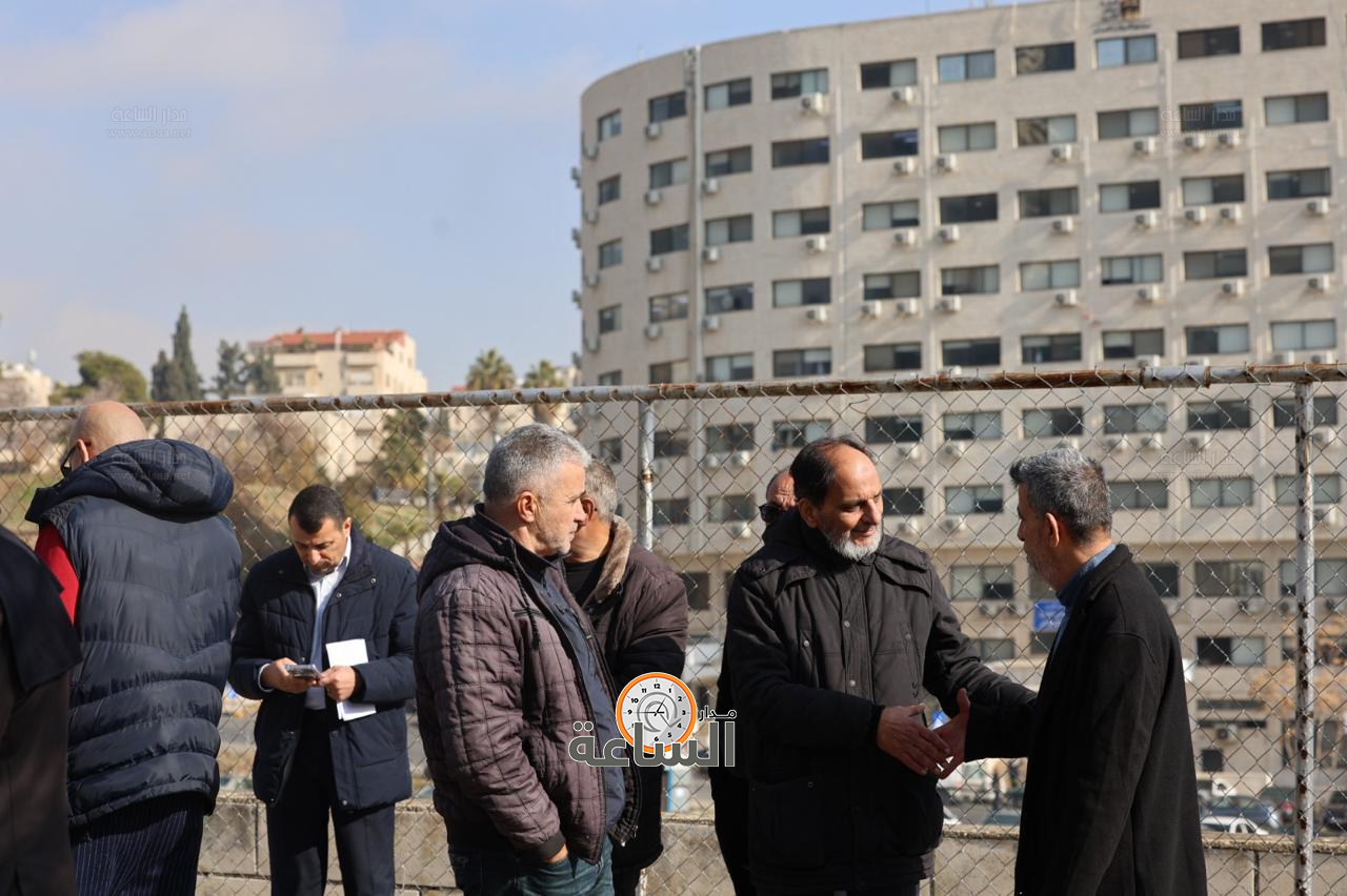 Madar Al-Saa Images 0.5269033046834124