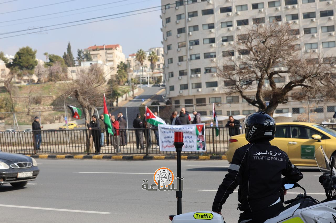 Madar Al-Saa Images 0.9883358473229737