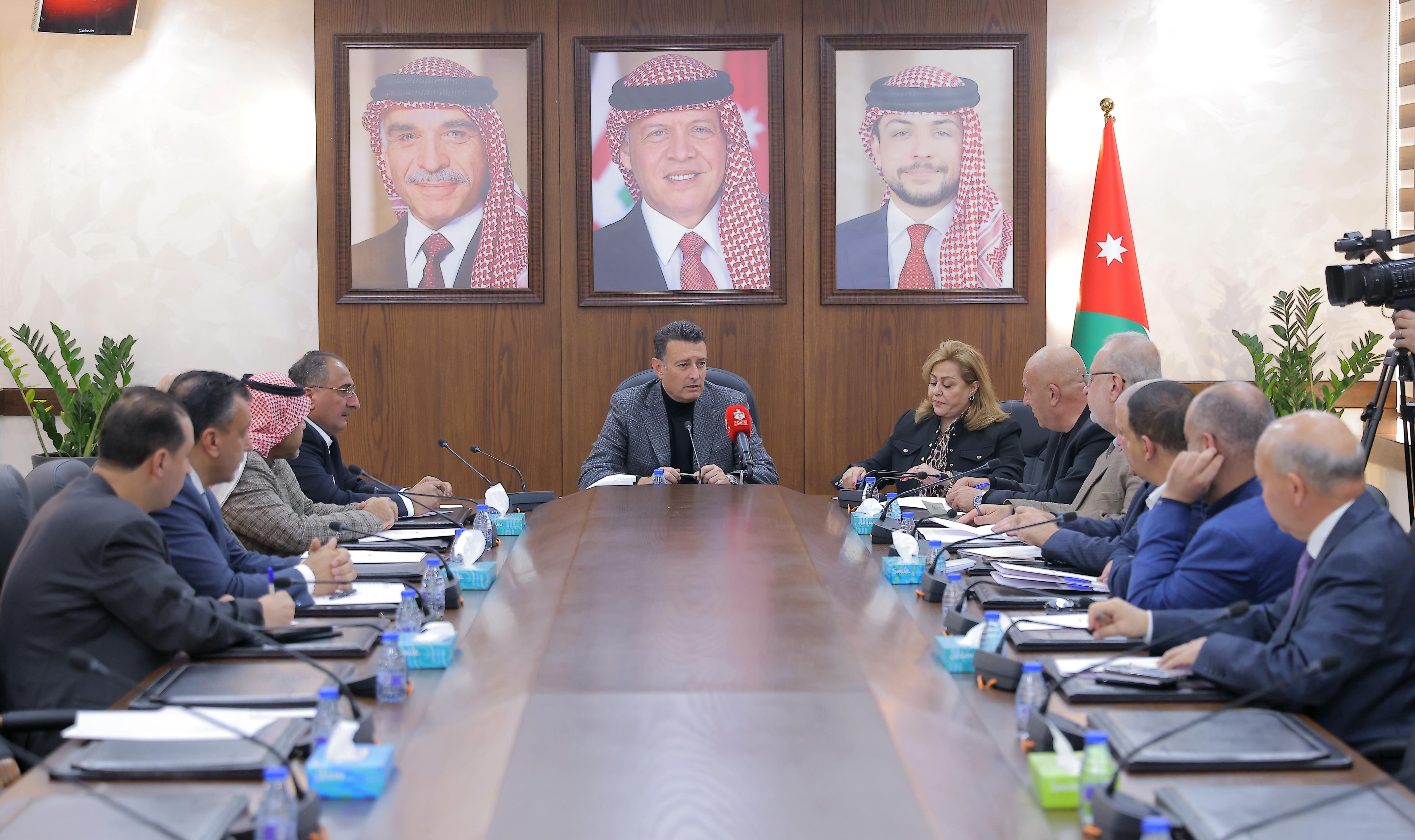 Madar Al-Saa Images 0.4002787898660365