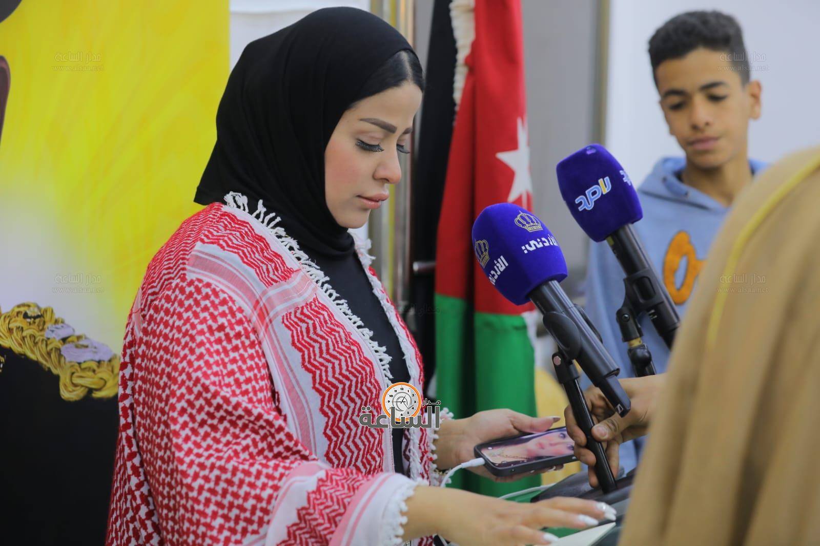 Madar Al-Saa Images 0.4178978840247236