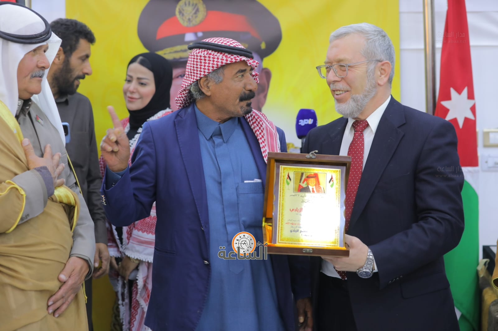 Madar Al-Saa Images 0.43548325573668656