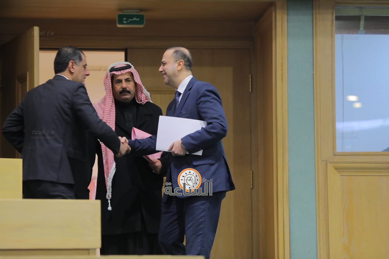 Madar Al-Saa Images 0.983835421764857