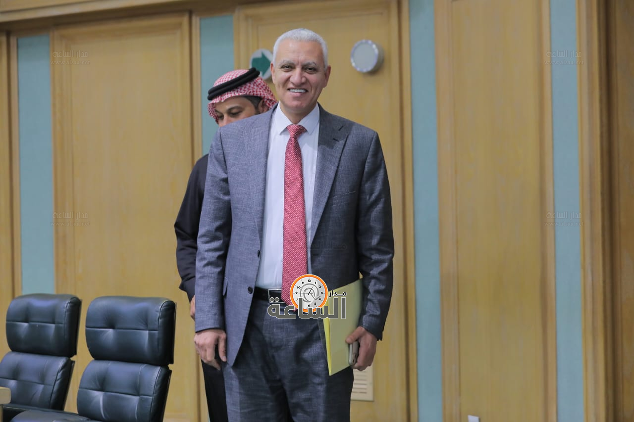 Madar Al-Saa Images 0.7856992678765455