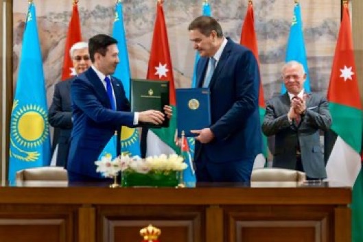 Madar Al-Saa Images 0.8247060530025583