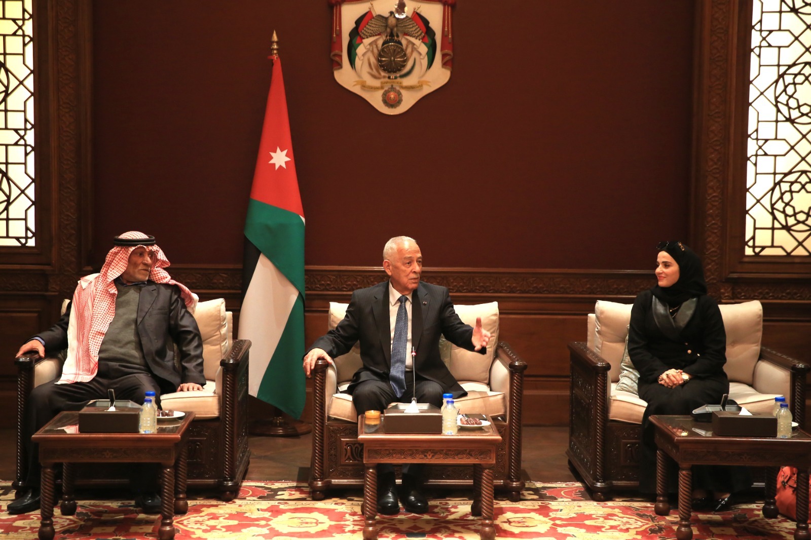 Madar Al-Saa Images 0.15486325950936064