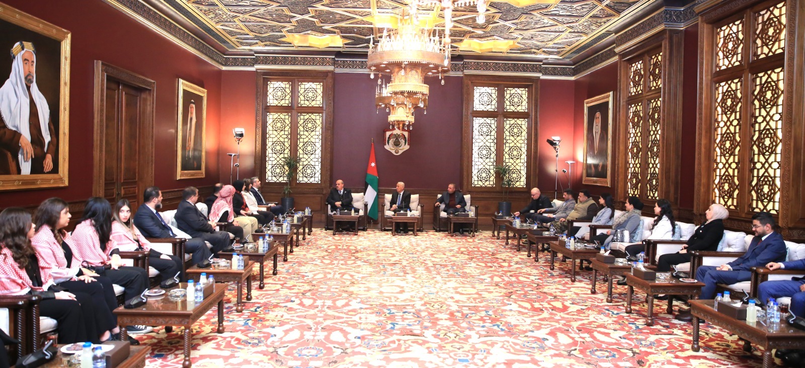 Madar Al-Saa Images 0.08493187541895719