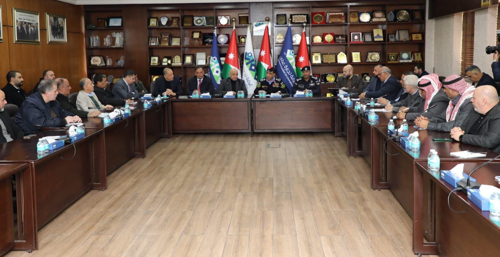 Madar Al-Saa Images 0.1877416648995216