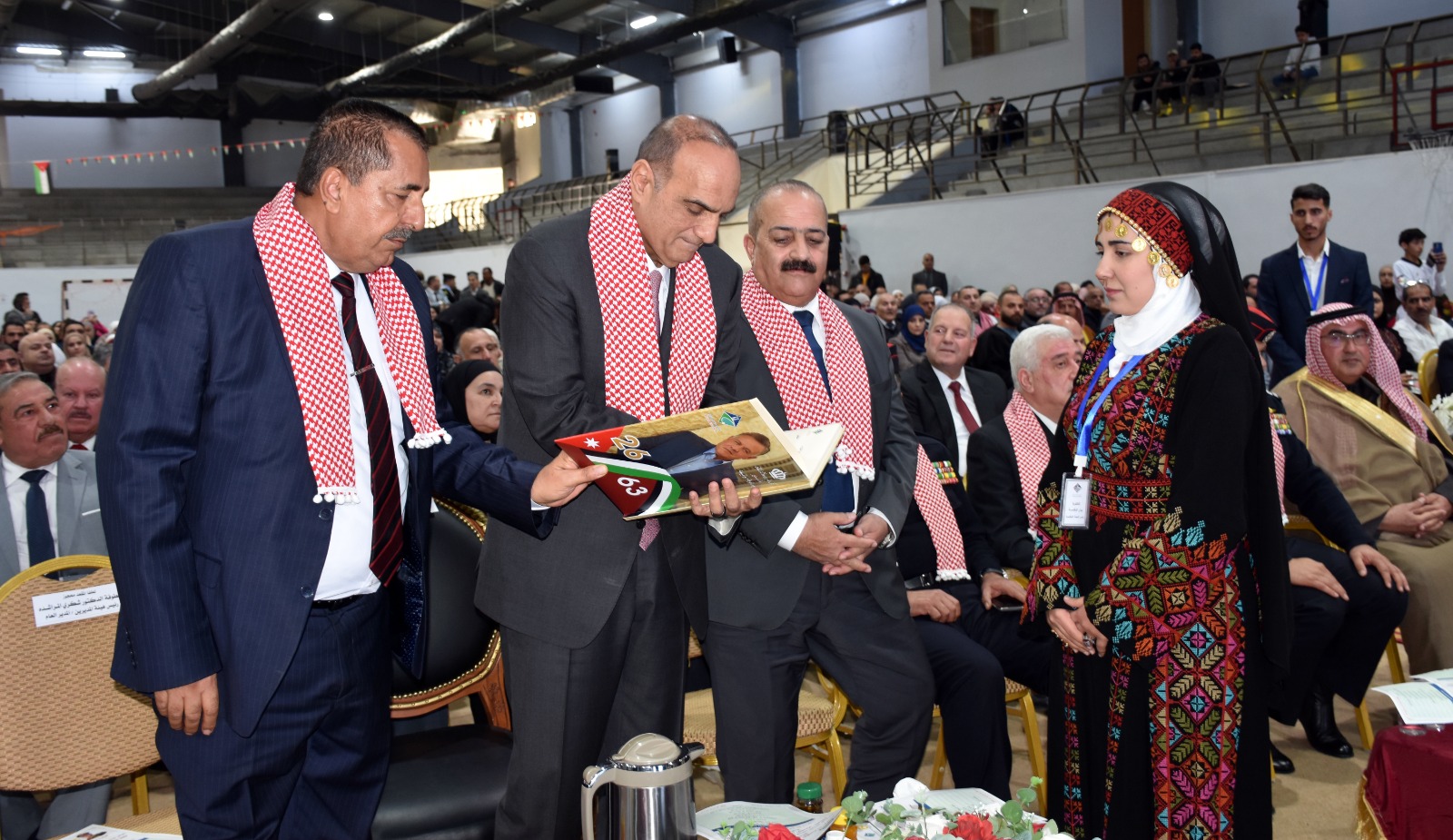 Madar Al-Saa Images 0.6098097316829592