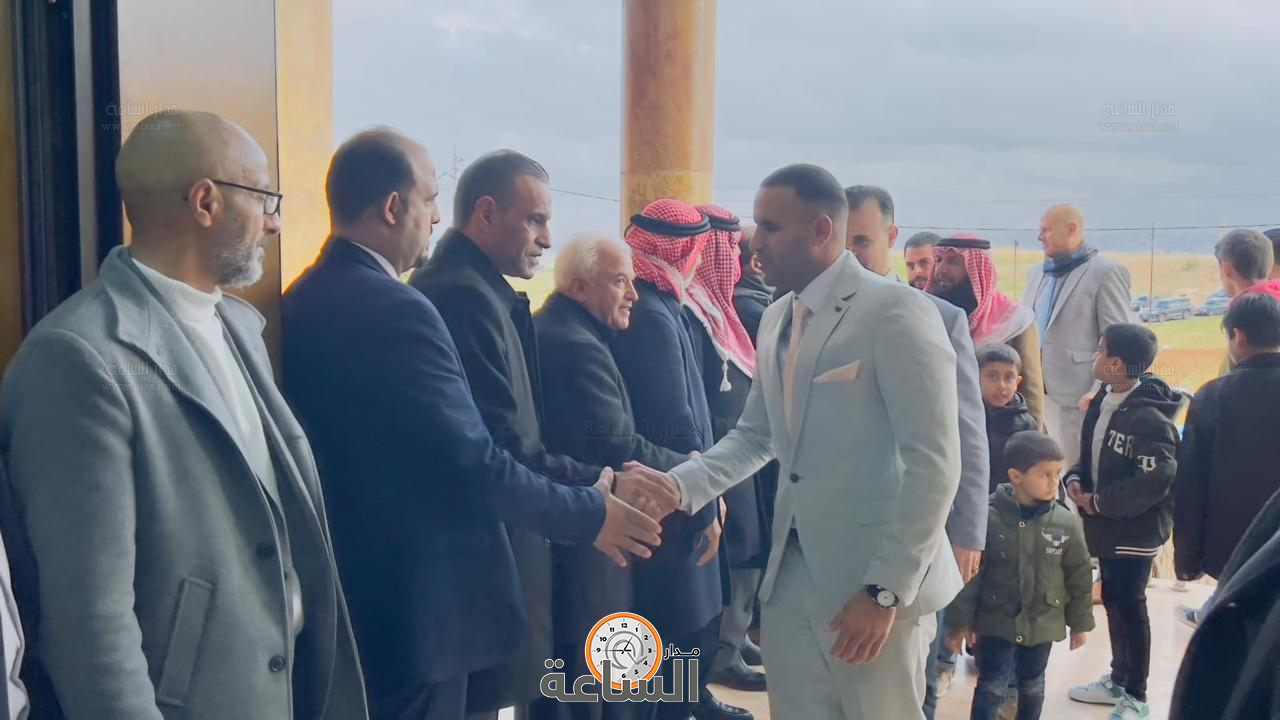 Madar Al-Saa Images 0.9204075382665411