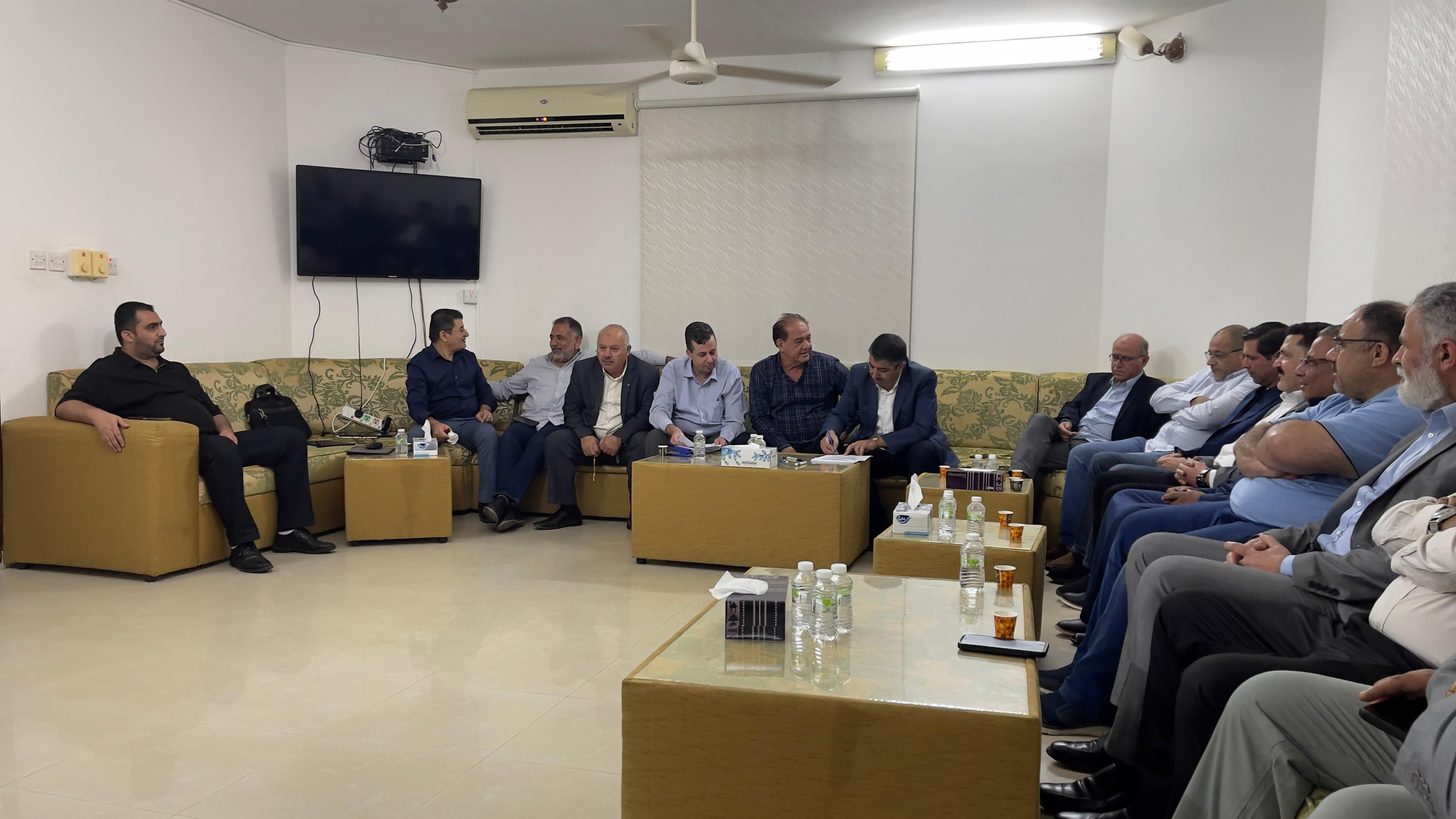 Madar Al-Saa Images 0.16041330106565144