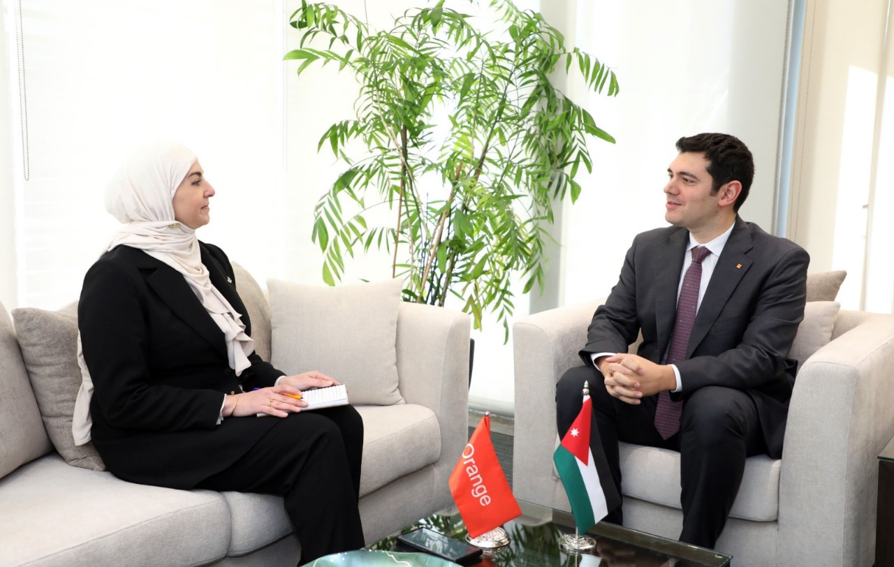 Madar Al-Saa Images 0.7489993383433451