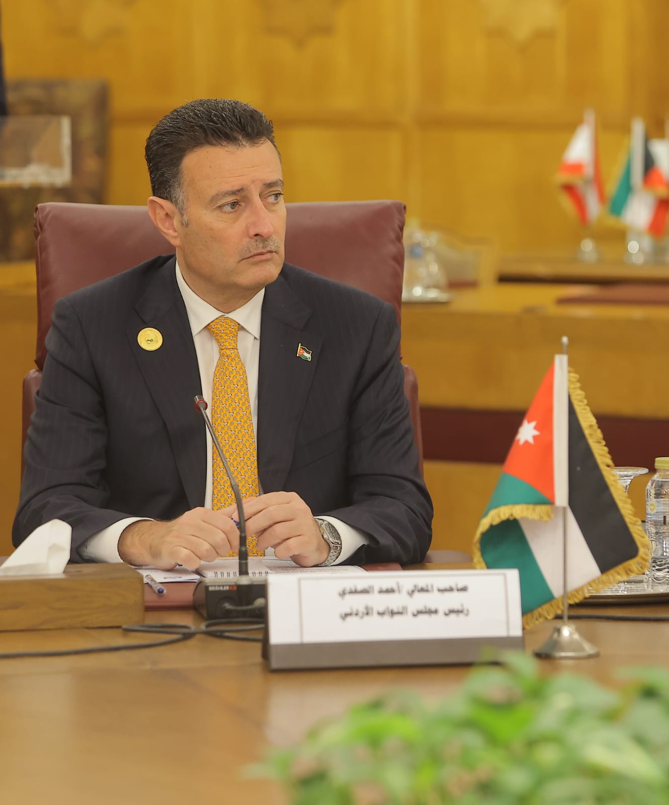 Madar Al-Saa Images 0.7460124842641365