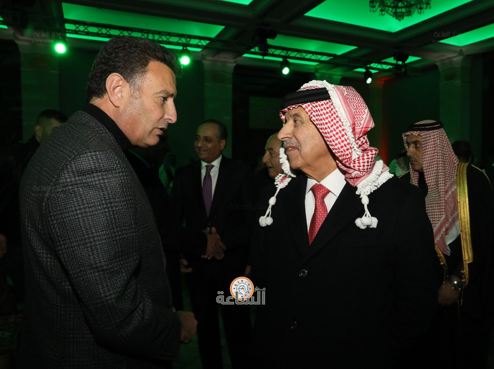 Madar Al-Saa Images 0.7447526669392845