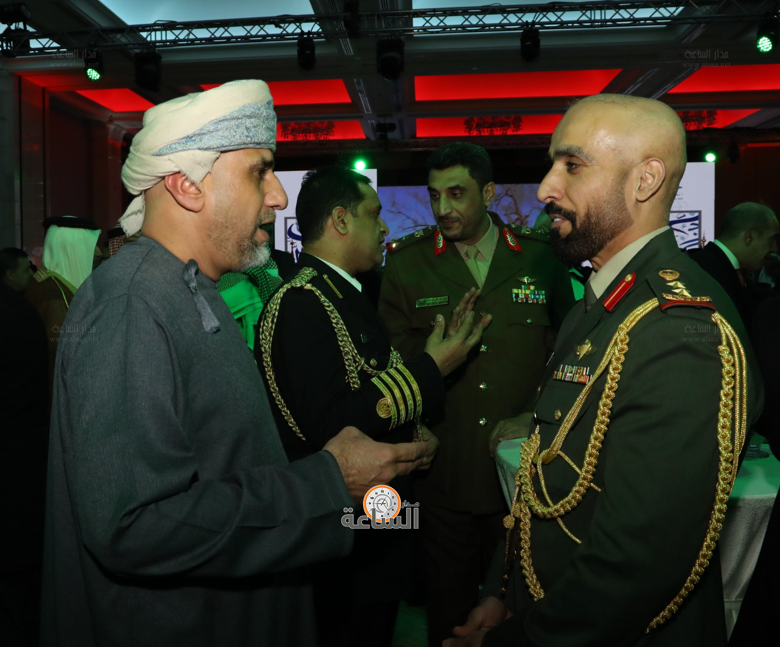 Madar Al-Saa Images 0.19324658833957842