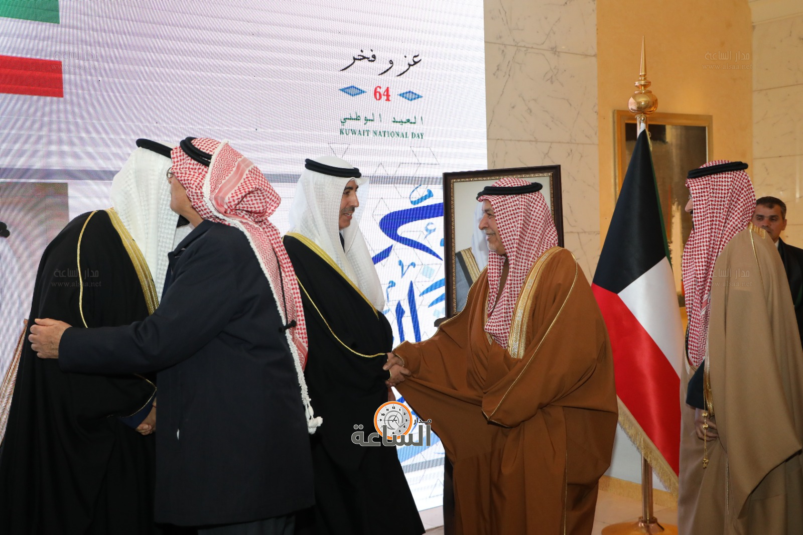 Madar Al-Saa Images 0.45115908477969024