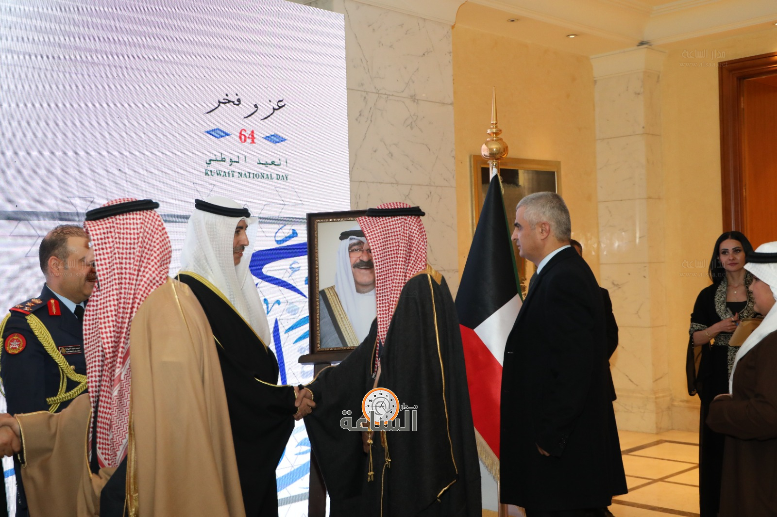 Madar Al-Saa Images 0.8637845403820401