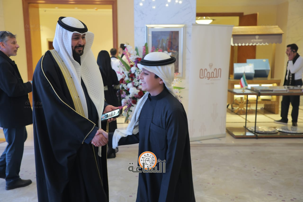 Madar Al-Saa Images 0.775207773292452