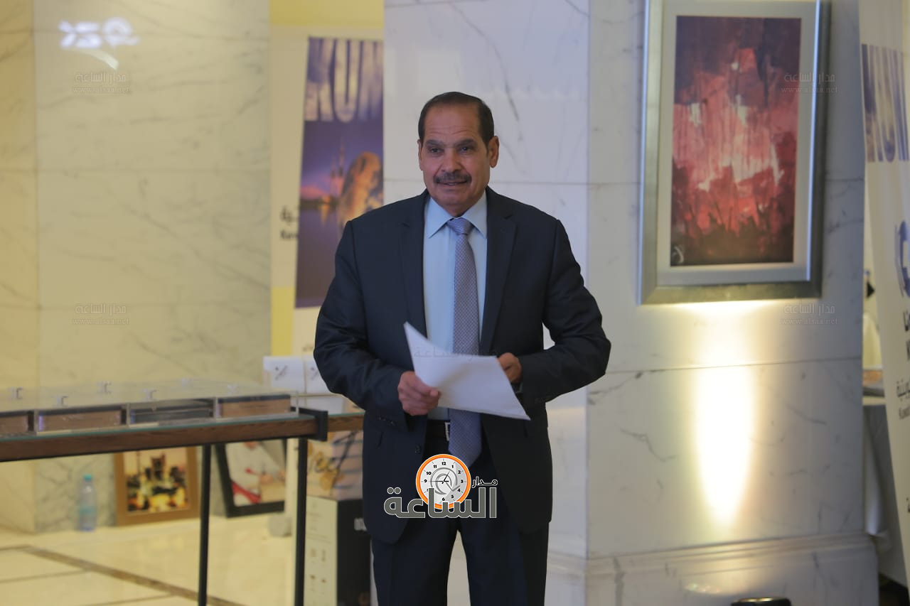 Madar Al-Saa Images 0.4997998338627152