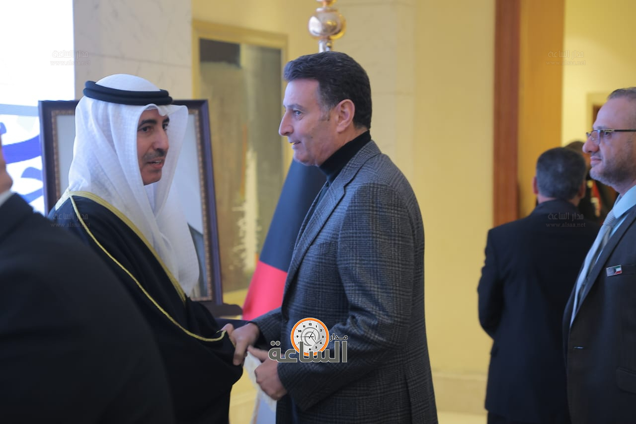 Madar Al-Saa Images 0.9571807091831832