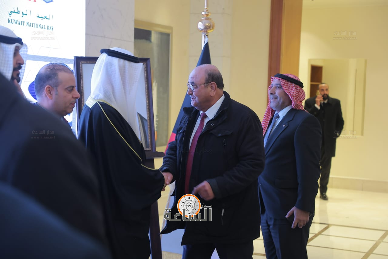 Madar Al-Saa Images 0.11348464567680172