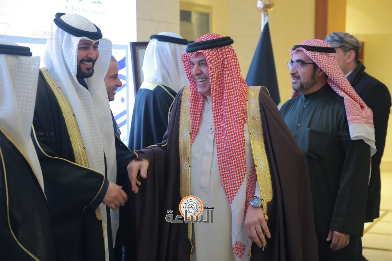 Madar Al-Saa Images 0.32853509587102203