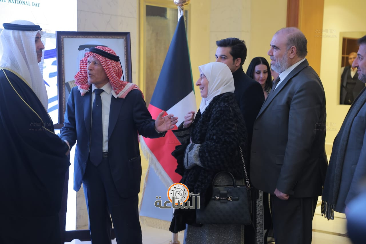 Madar Al-Saa Images 0.910572347196702