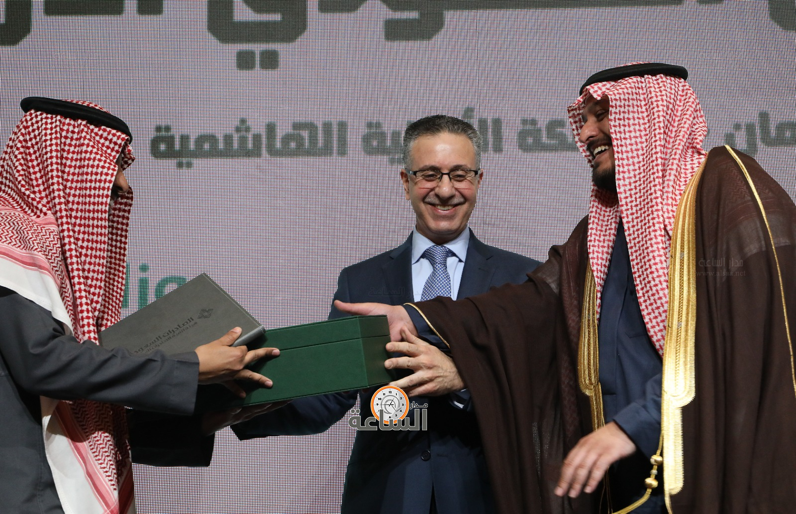 Madar Al-Saa Images 0.43166780272167826