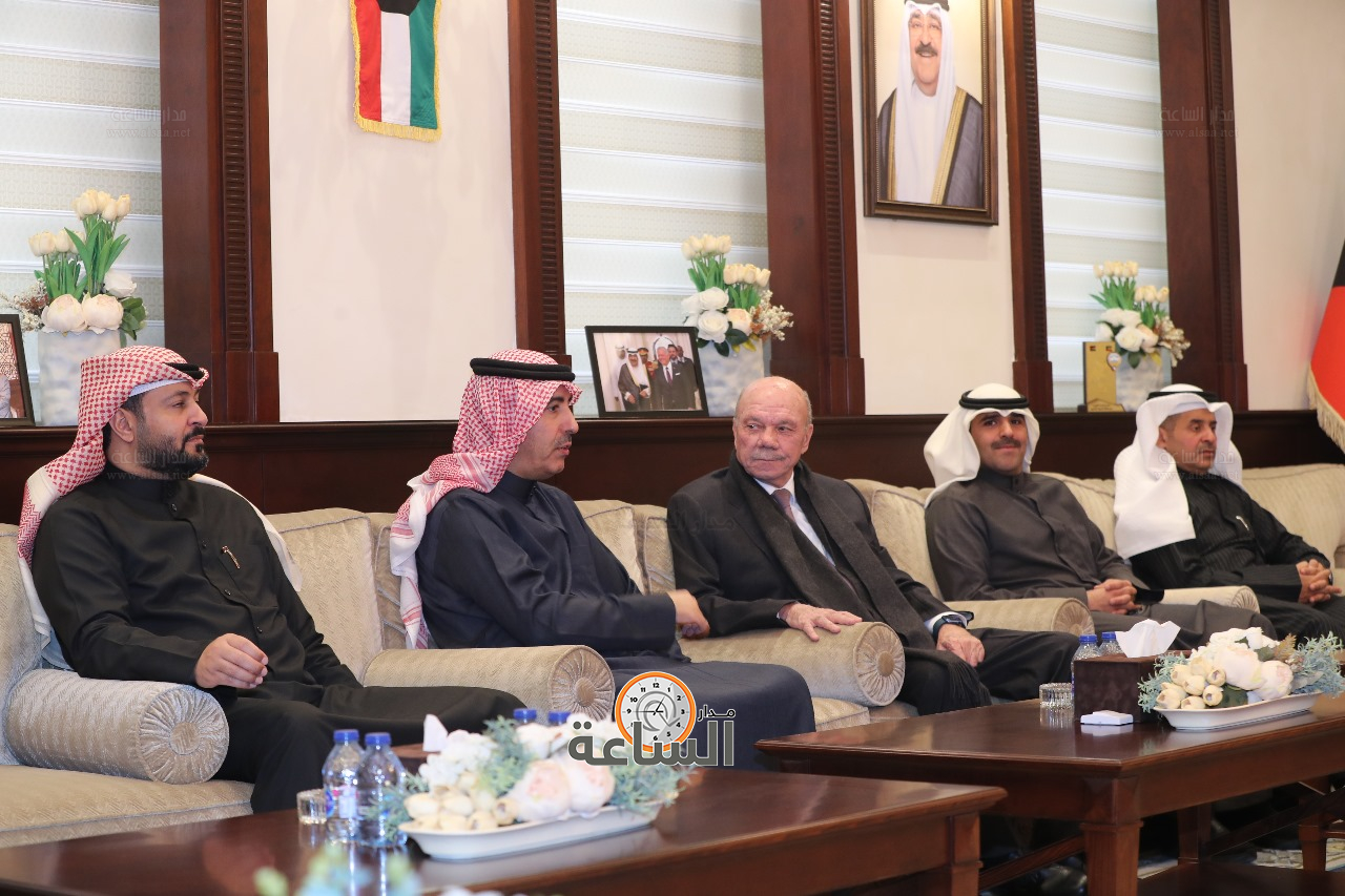 Madar Al-Saa Images 0.03350217205905137