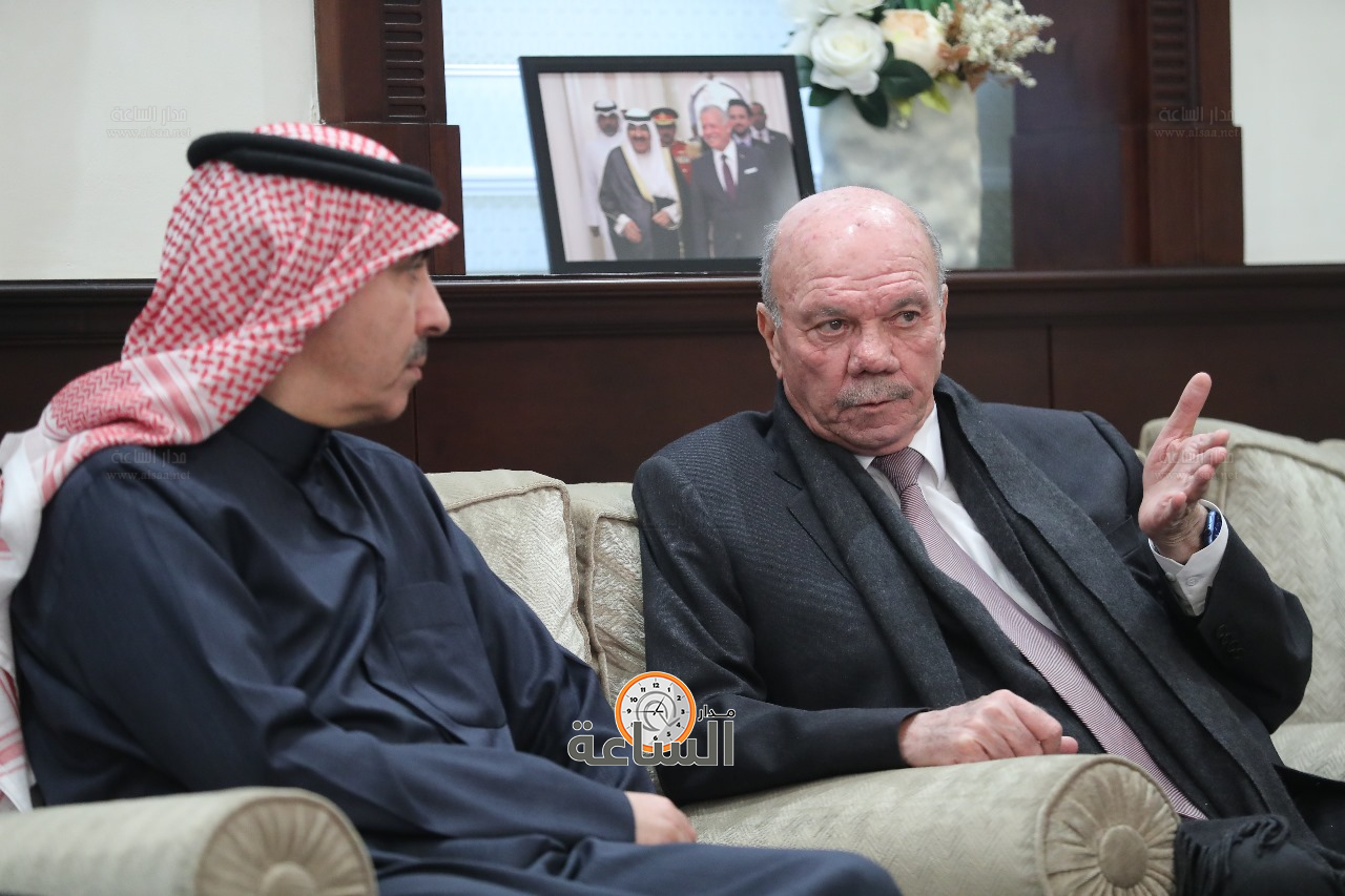 Madar Al-Saa Images 0.5893506165459974