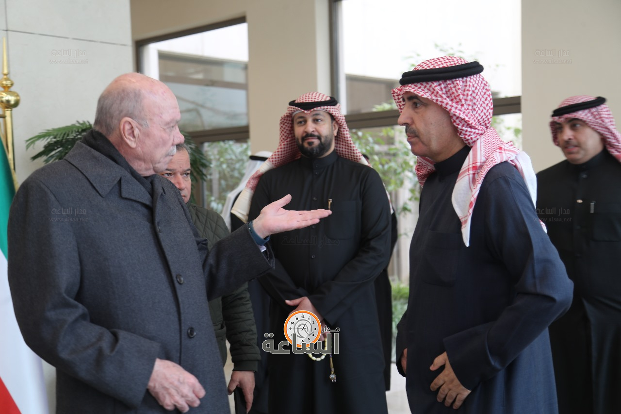 Madar Al-Saa Images 0.8931024281458093