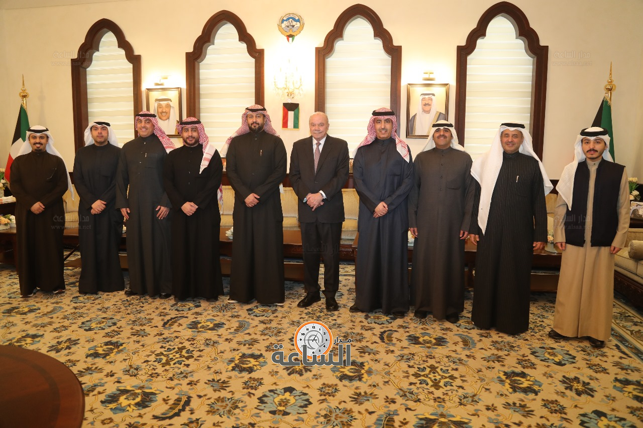 Madar Al-Saa Images 0.1273762460381862