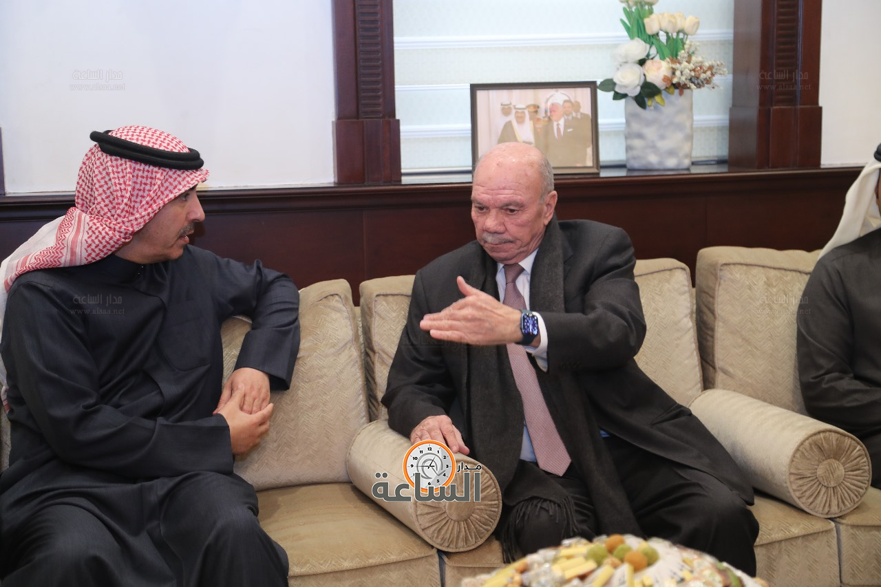 Madar Al-Saa Images 0.7879176693653152