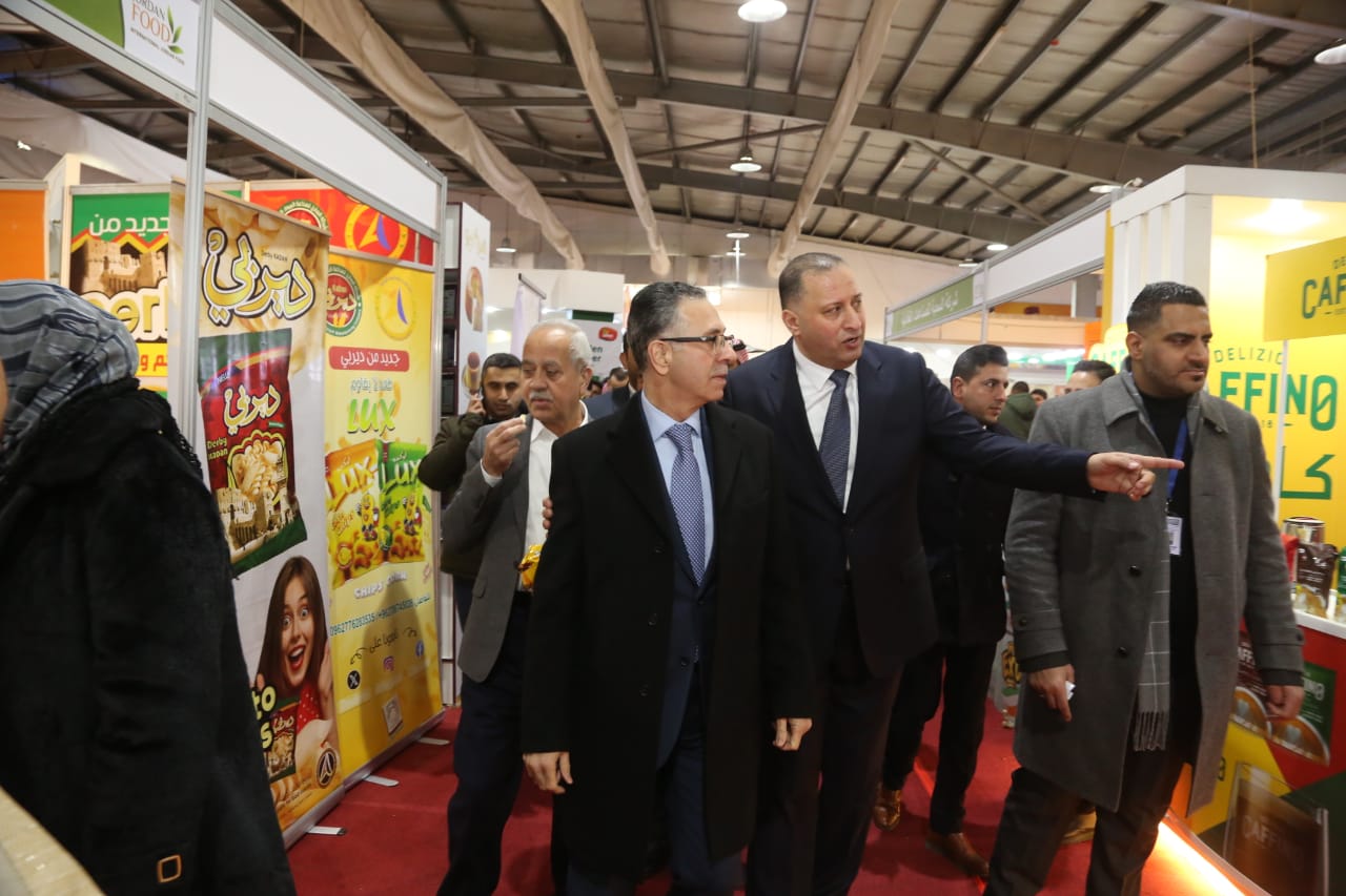 Madar Al-Saa Images 0.8824557340250987