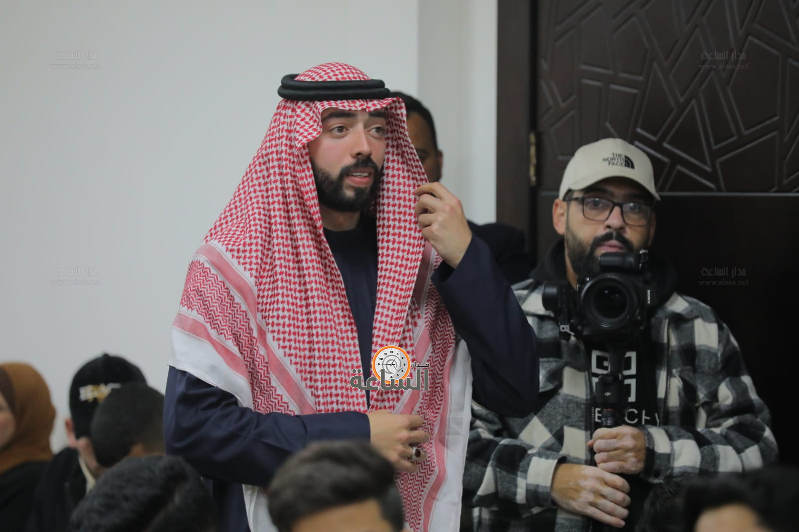 Madar Al-Saa Images 0.8869779272293508