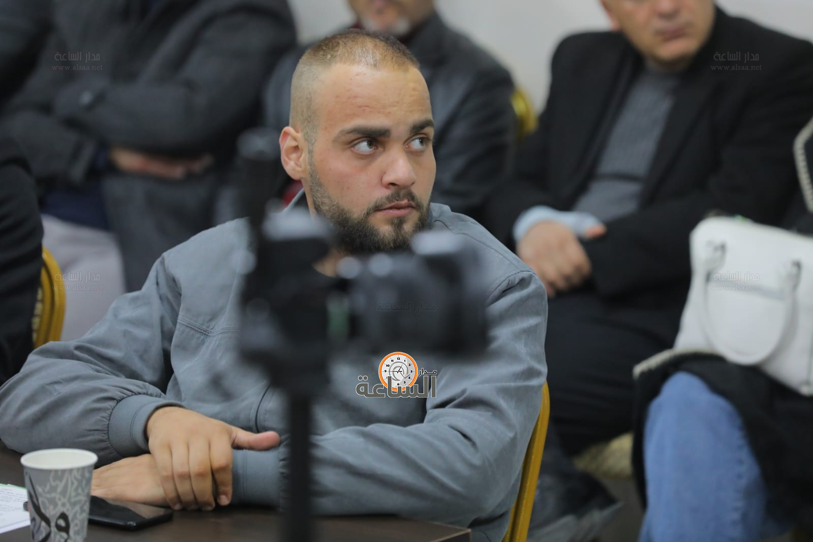 Madar Al-Saa Images 0.1338464543369875