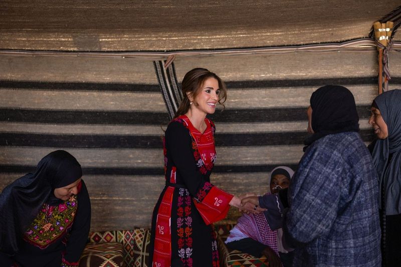 Madar Al-Saa Images 0.4271906509496295