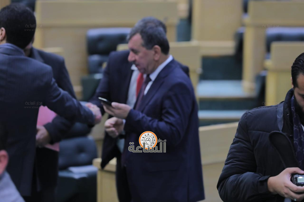 Madar Al-Saa Images 0.1565374038411913