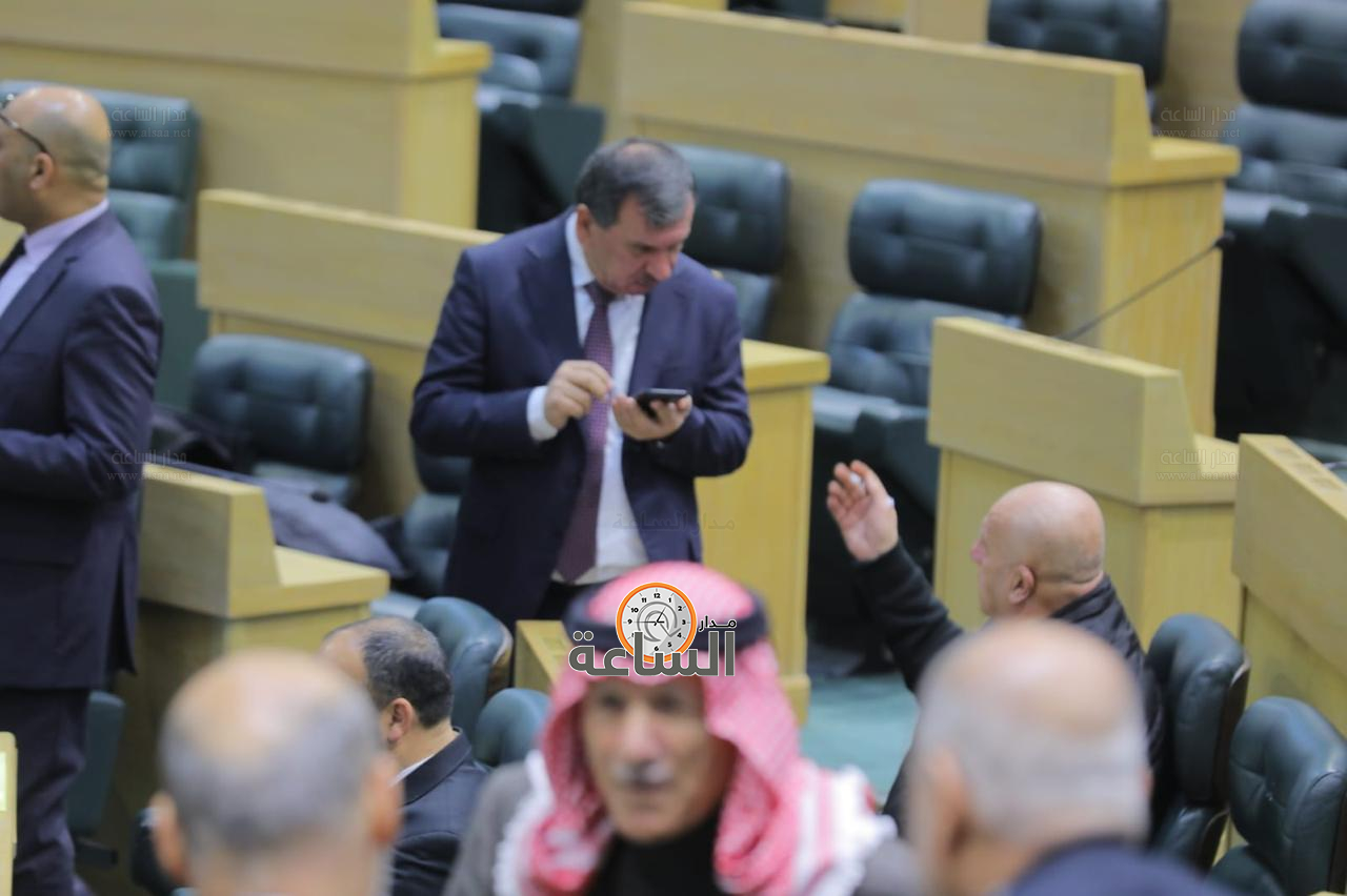 Madar Al-Saa Images 0.7949293883120878