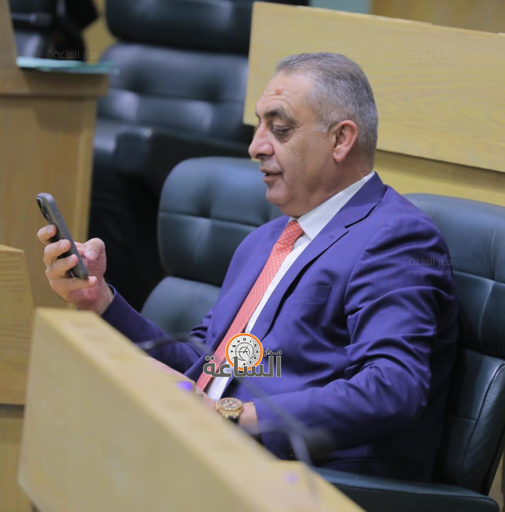 Madar Al-Saa Images 0.5482725143291993