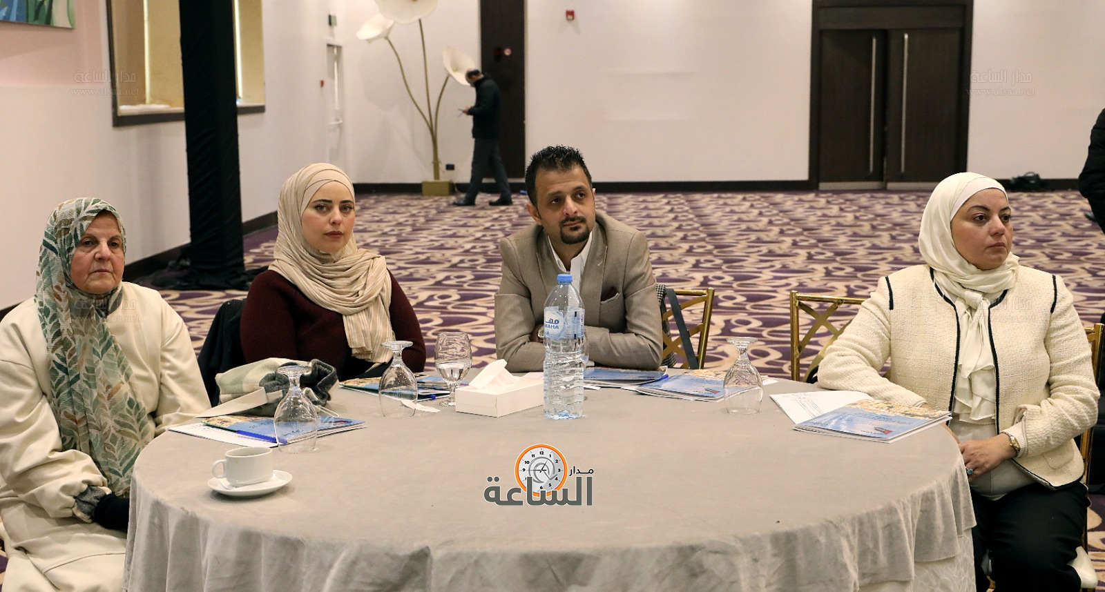 Madar Al-Saa Images 0.6936924249421672