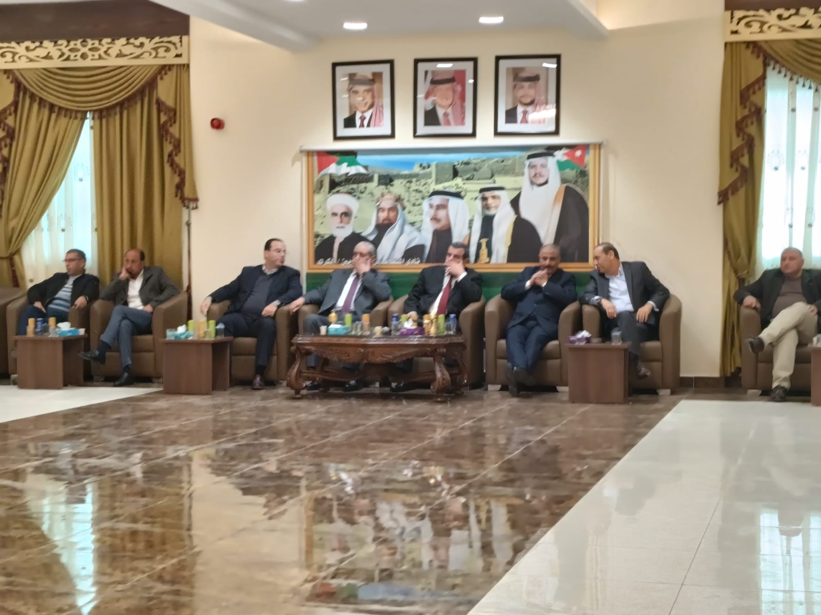 Madar Al-Saa Images 0.5481802546384205