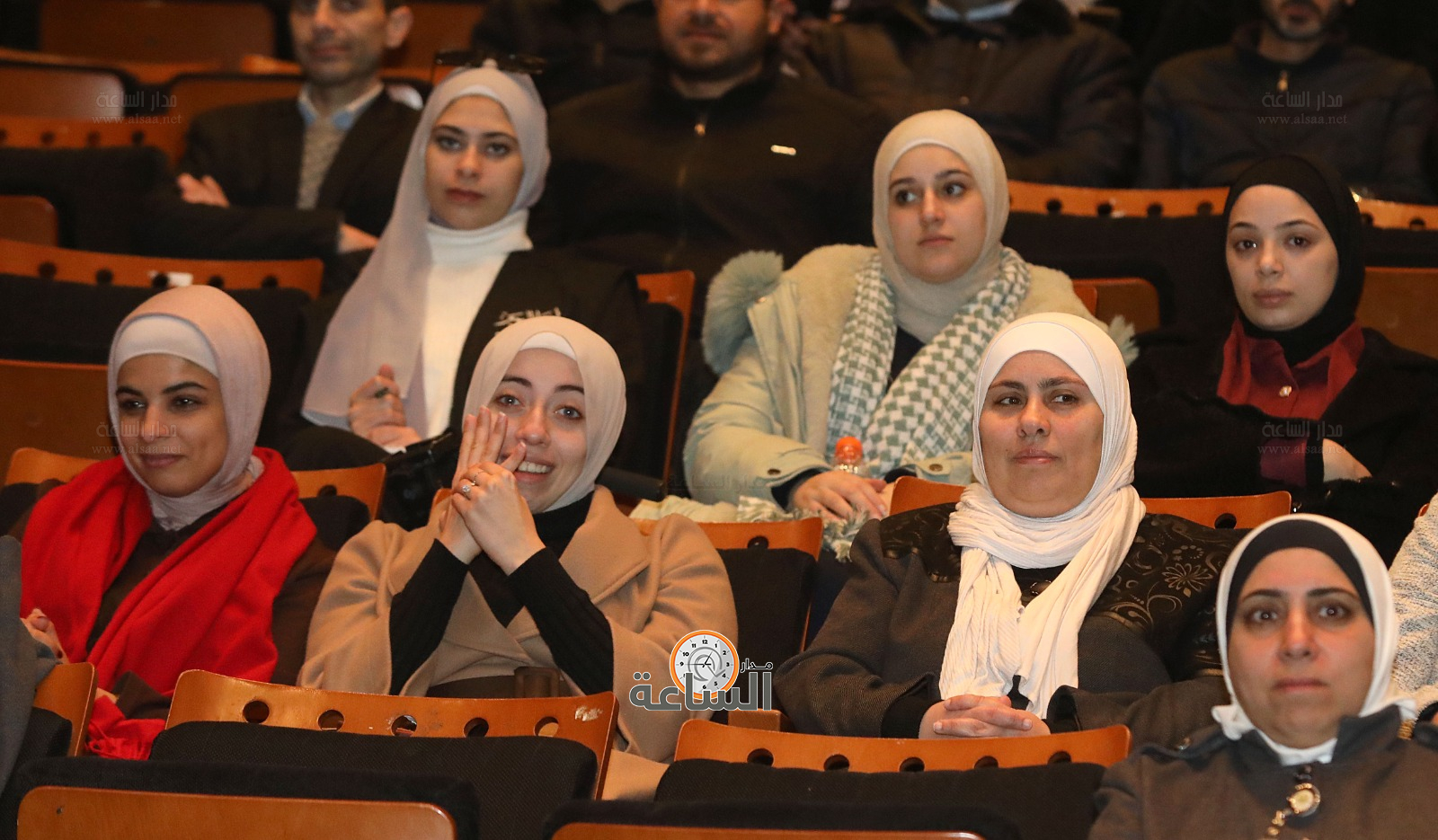 Madar Al-Saa Images 0.9172353732553167