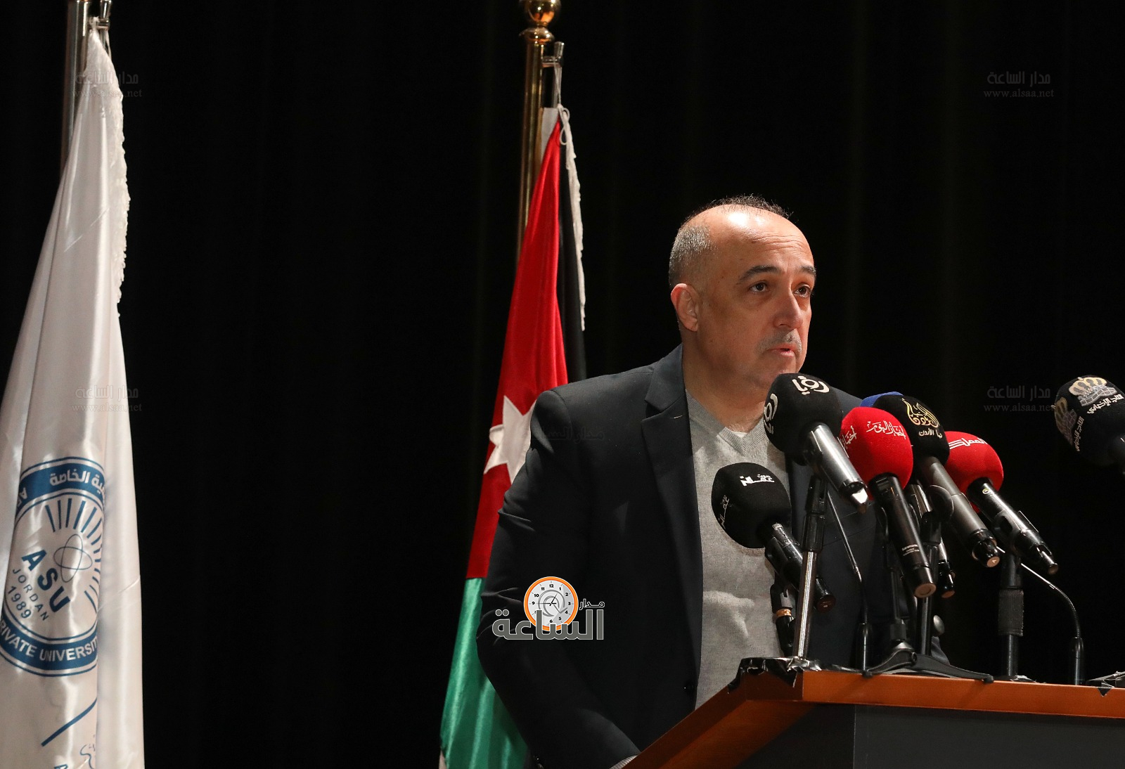 Madar Al-Saa Images 0.18206157037586568