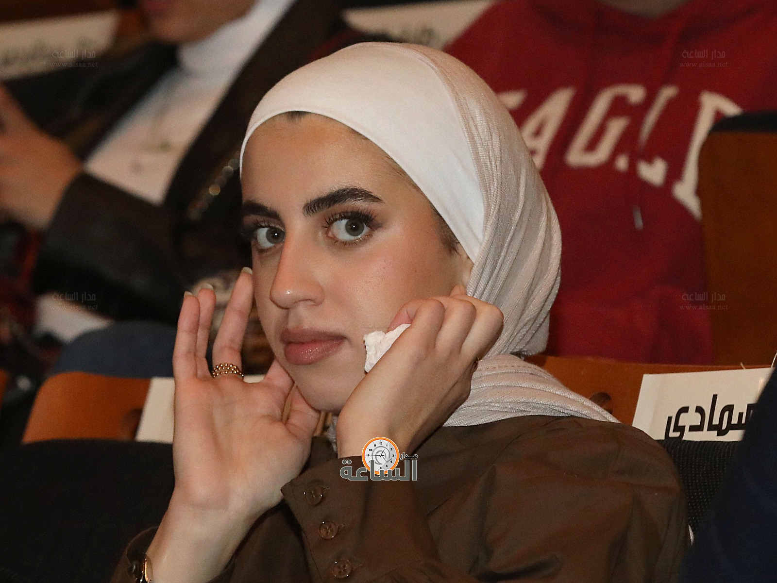 Madar Al-Saa Images 0.035548132772502905