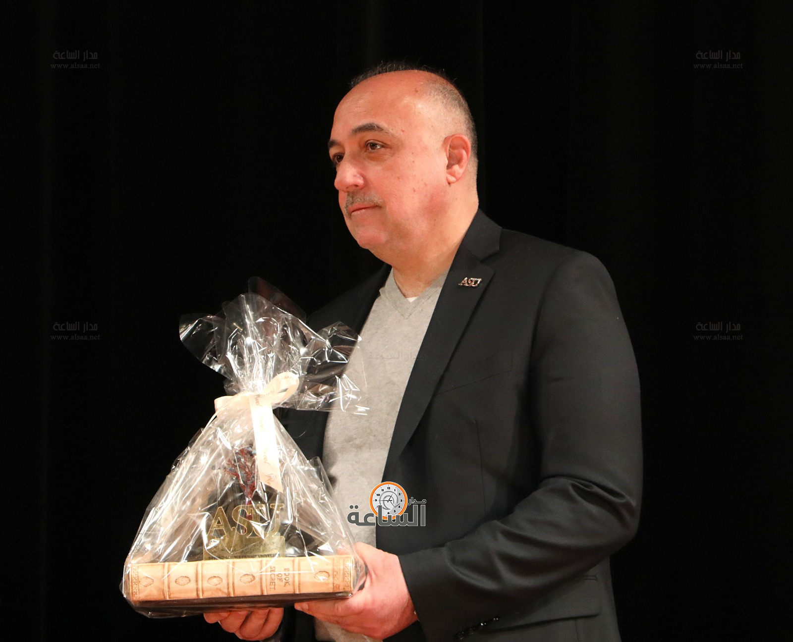 Madar Al-Saa Images 0.9020482487303139