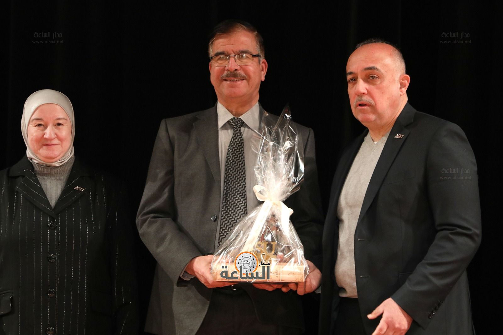 Madar Al-Saa Images 0.8660933847184338