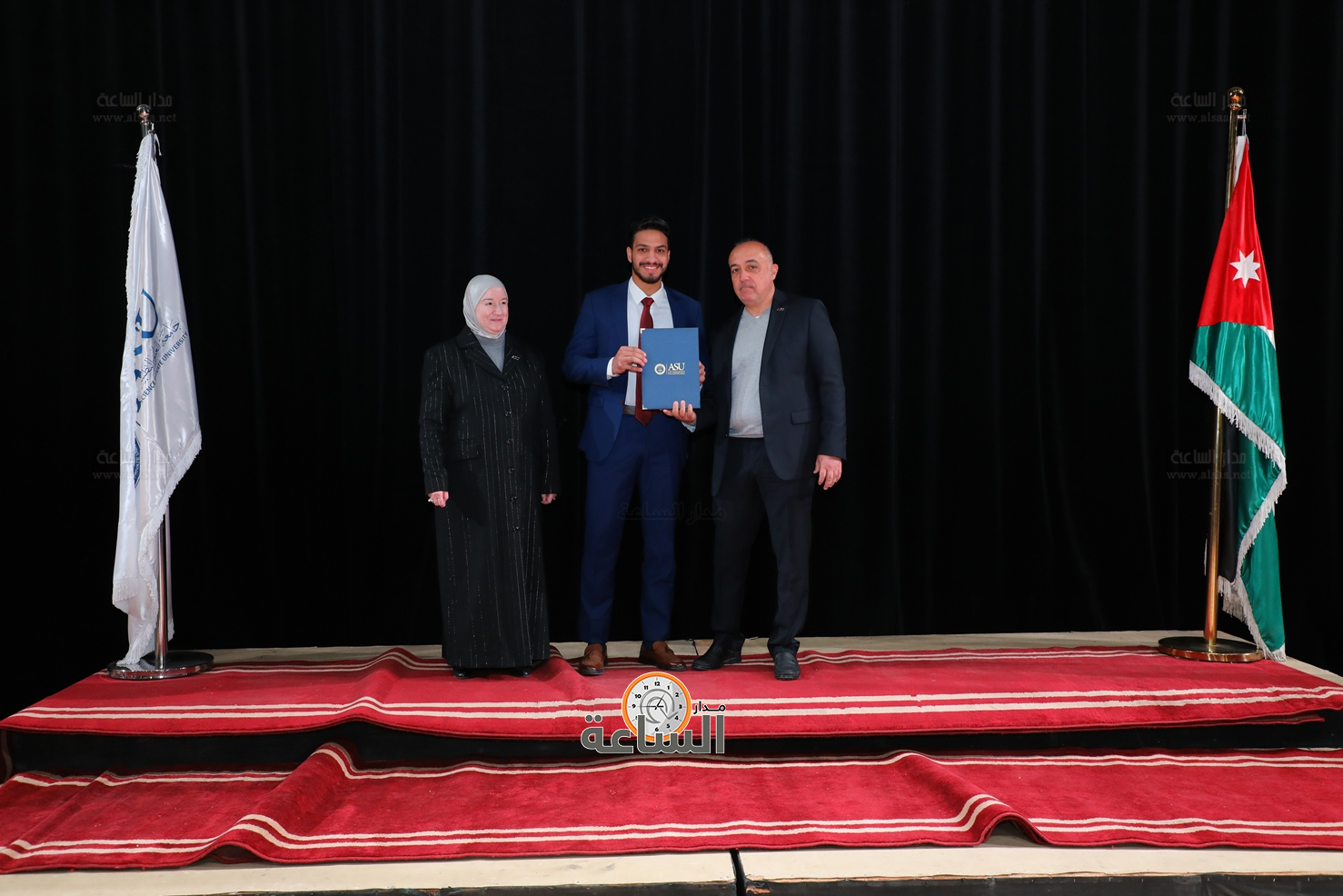 Madar Al-Saa Images 0.043632468889378995