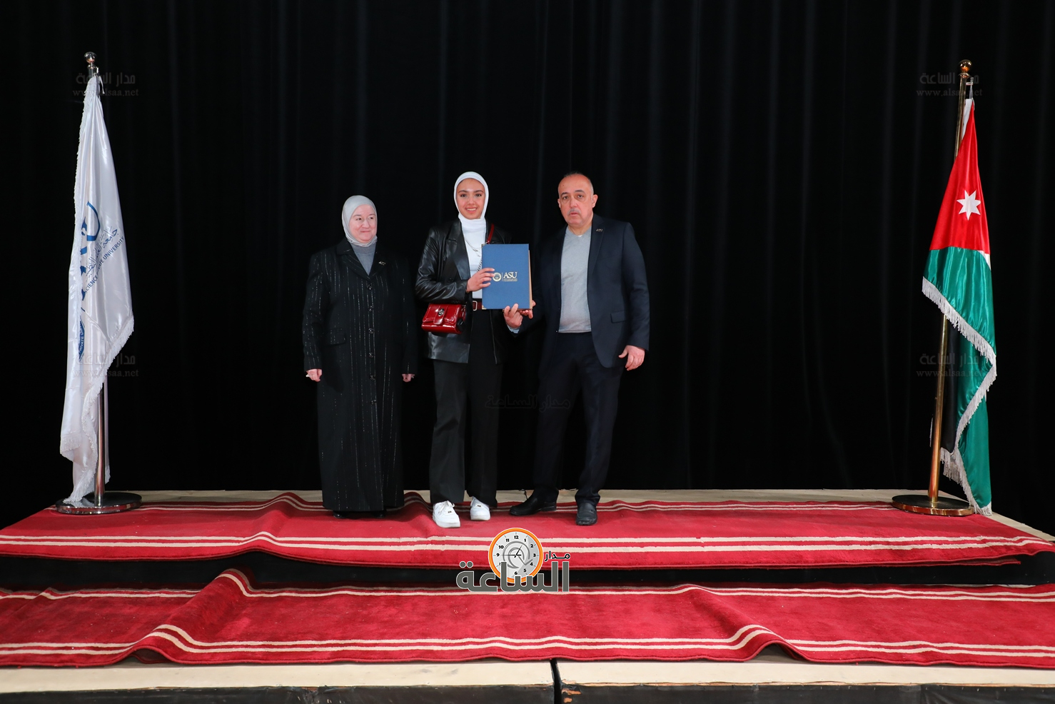 Madar Al-Saa Images 0.11250904643044124