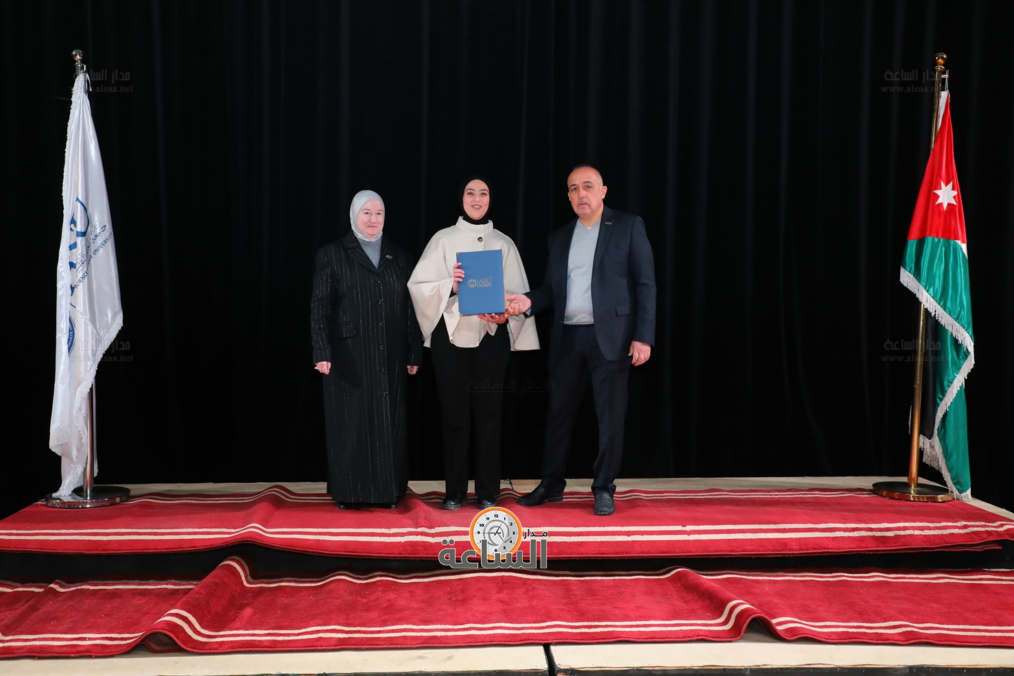 Madar Al-Saa Images 0.4099697286548176